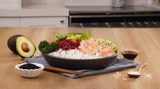Photo of Easy Salmon Poke Bowl